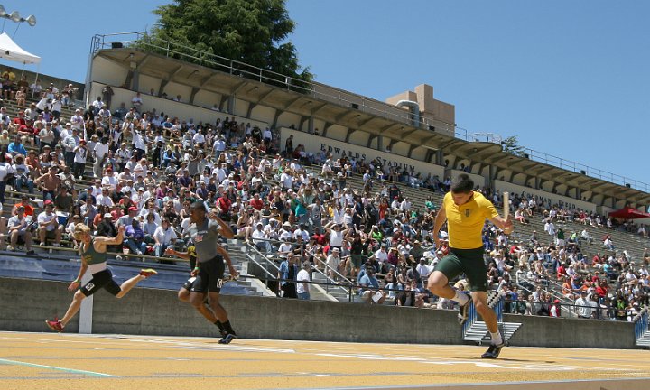 2010 NCS MOC-113.JPG - 2010 North Coast Section Meet of Champions, May 29, Edwards Stadium, Berkeley, CA.